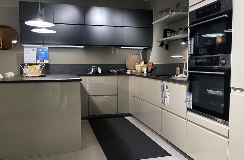 Kuchnia Ikea; piekarnik i kuchenka mikrofalowa w zabudowie; mikrofalówka IKEA AGD
