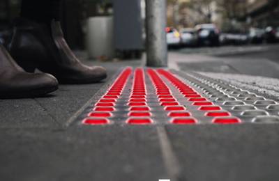 Smart Tactile Paving – sprytna sygnalizacja dla pieszych