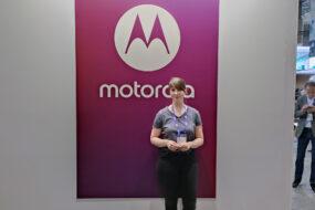 Nasz redaktor Małgosia na stanowisku Motorola na targach mwc w Barcelonie 2024