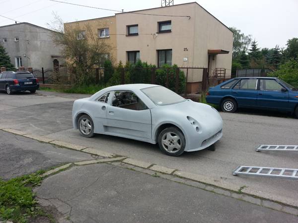 KOZMO – polskie auto sportowe w międzynarodowym crowdfundingu