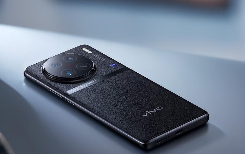 Smartfon Vivo X90 Pro.