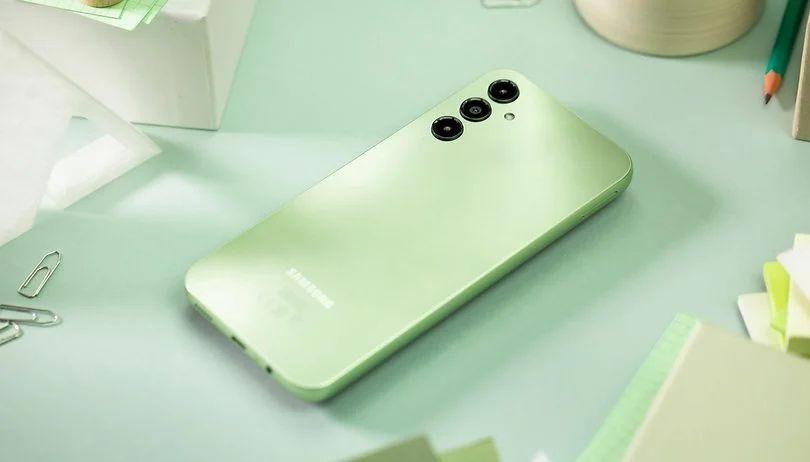 Smartfon Samsung zielony