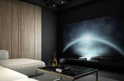 Czy warto kupić projektor zamiast telewizora? Odpowiedź może cię zaskoczyć