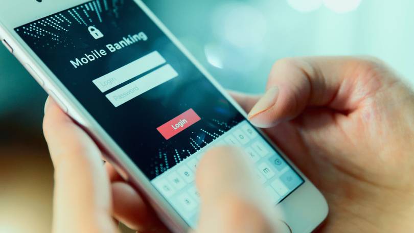 Który bank posiada najwyżej ocenianą aplikację mobilną? Oto faworyci użytkowników