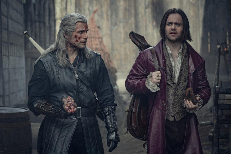 Geralt i Jaskier w serialu Wiedźmin