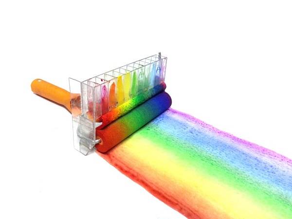 Rainbow Roller – wałek malujący tęczę